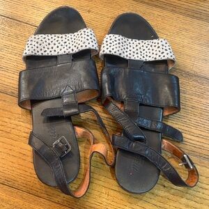 Madewell Black and White Strappy Sandals